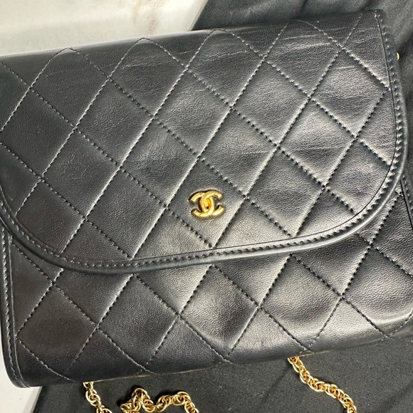 CHANEL Lambskin Pushlock Quilted Mini Chain Shoulder Bag Crossbody - Picture 6 of 11